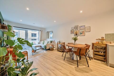 1 bedroom apartment for sale, Brumwell Avenue, London