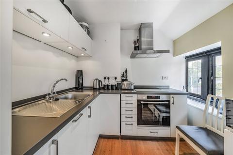 1 bedroom flat for sale, Bishopsmead Parade, East Horsley, Surrey, KT24