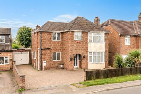 3 bedroom detached house for sale, Station Road, Kettering NN15