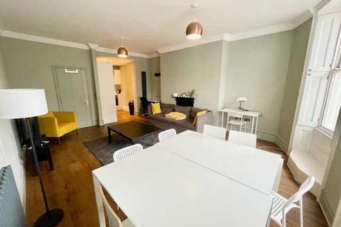 2 bedroom apartment to rent, Old Steine, Flat 3, 23 Old Steine, Brighton