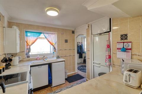 69 Garden Road, Walton On The Naze, CO14 8SJ