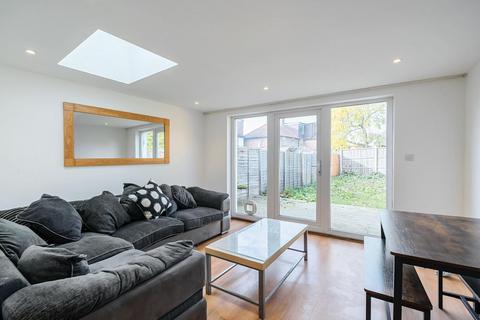 2 bedroom flat for sale, Fountain Road, Tooting