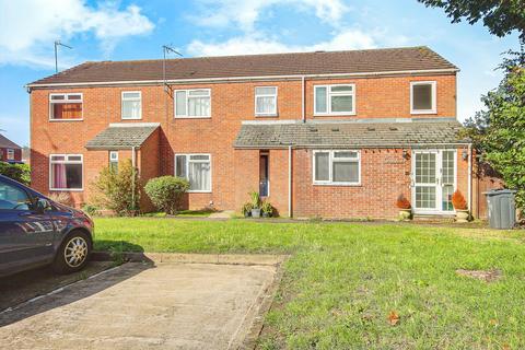 3 bedroom semi-detached house for sale, Alington Close, Gloucester, GL1