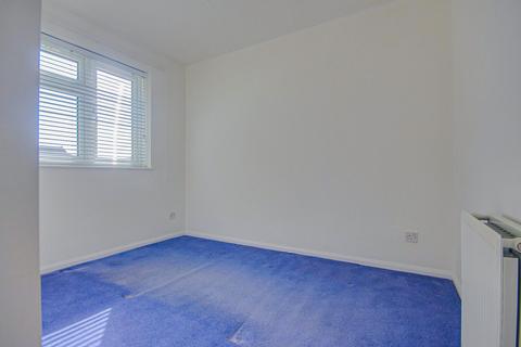11 Alington Close, Gloucester, GL1 4XR