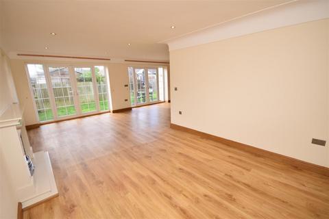 3 bedroom detached bungalow to rent, Whaley Lane, Irby