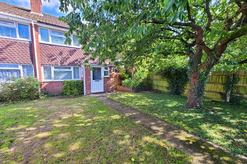 3 bedroom end of terrace house for sale, Richmond Close, Calmore SO40