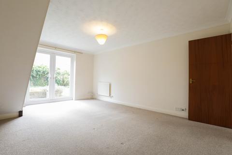 3 bedroom link detached house to rent, Kingfisher Drive, Westbury BA13