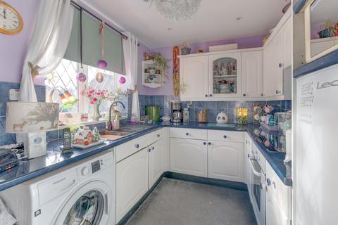 2 bedroom terraced house for sale, Oldbury Close, Church Hill North, Redditch, B98