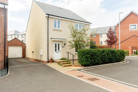 4 bedroom detached house for sale, Scholars Chase, Bristol BS16