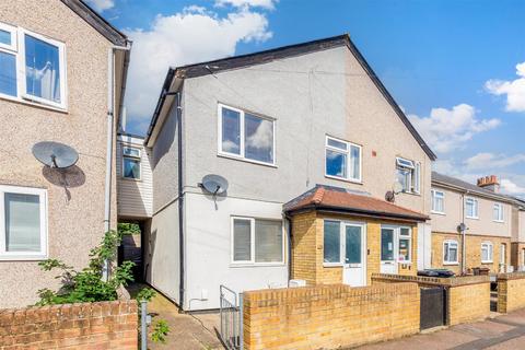 3 bedroom semi-detached house for sale, Waterdales, Northfleet, Gravesend, Kent