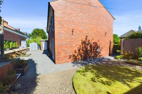 4 bedroom detached house for sale, Elm Green Lane, Conisbrough, Doncaster, South Yorkshire, DN12