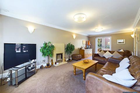 4 bedroom detached house for sale, Elm Green Lane, Conisbrough, Doncaster, South Yorkshire, DN12