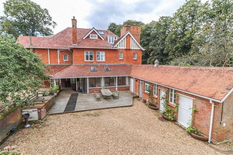 Chattis Hill House Spitfire Lane, Chattis Hill, Stockbridge, SO20 6JS