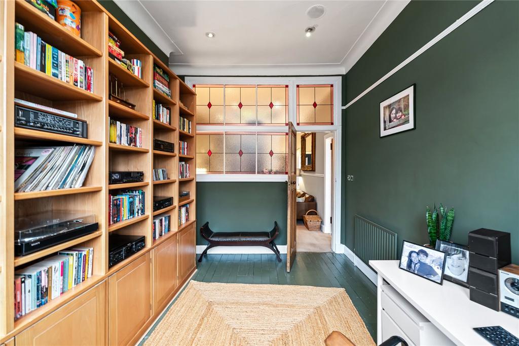Bedroom  4/Study