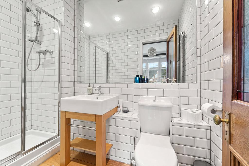 Ensuite