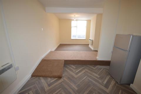 Studio to rent, Cranmer Street, Leicester