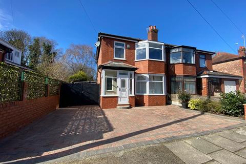 3 bedroom semi-detached house to rent, Ashley Drive, Manchester M27