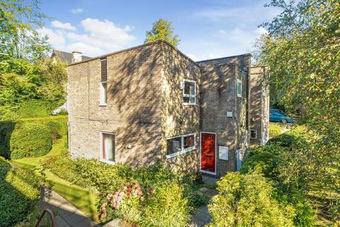 3 bedroom end of terrace house for sale, Fernwood, Park Villas, Leeds LS8