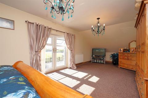 4 bedroom detached house for sale, Lots Road, Askam-In-Furness