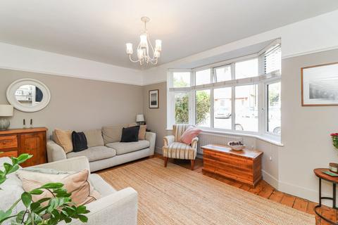 3 bedroom detached house for sale, Bushey Mill Crescent, Watford, WD24