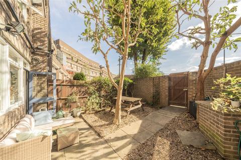 3 bedroom maisonette for sale, Southwyck House, London SW9