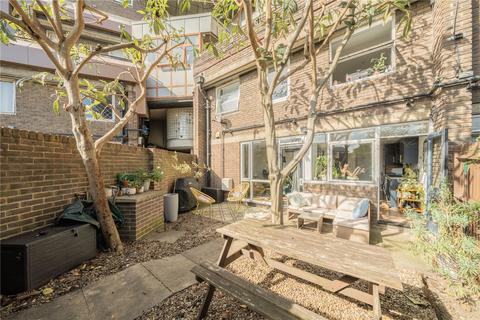 3 bedroom maisonette for sale, Southwyck House, London SW9