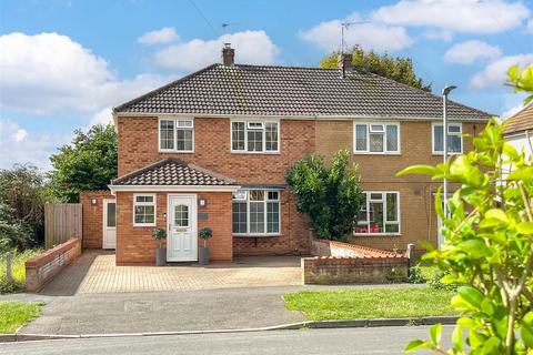 3 bedroom house for sale, Goldsmith Avenue, Warwick