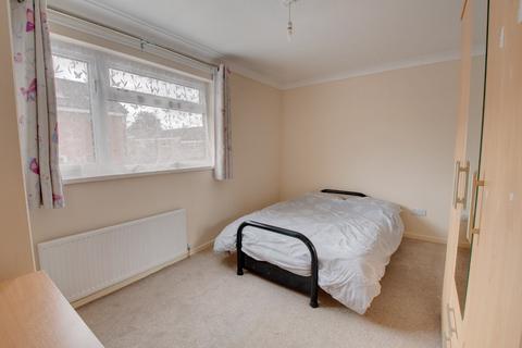 19 Milton Road, Catshill, Bromsgrove, B61 0NG
