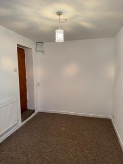 Studio to rent, Two Mile Hill Road, Bristol BS15