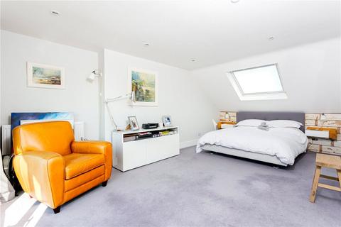 14 Rainham Road, London, NW10 5DJ
