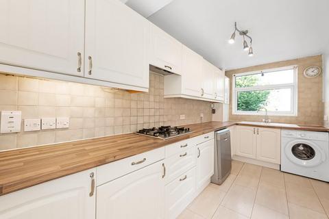 4 bedroom terraced house to rent, Birchanger Road, South Norwood, London, SE25