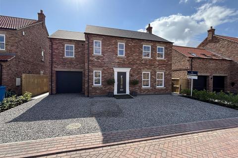 5 bedroom detached house for sale, Watson Drive, Eastrington