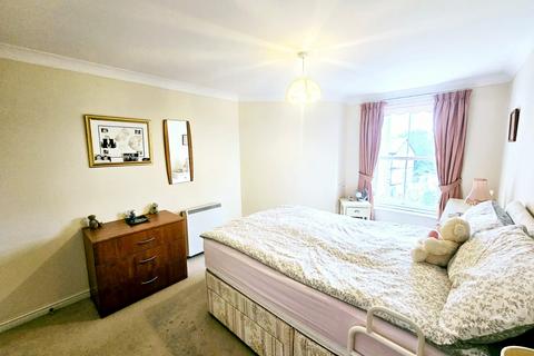 1 bedroom retirement property for sale, Glen View, Gravesend DA12