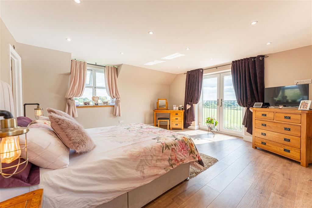 Beckfield Lodge Farm - by Visually Rich 02559.jpg