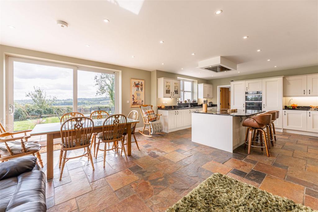 Beckfield Lodge Farm - by Visually Rich 02514.jpg