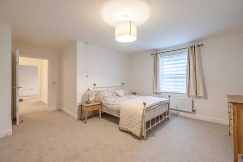 2 bedroom retirement property for sale, Jennery Lane, Burnham SL1