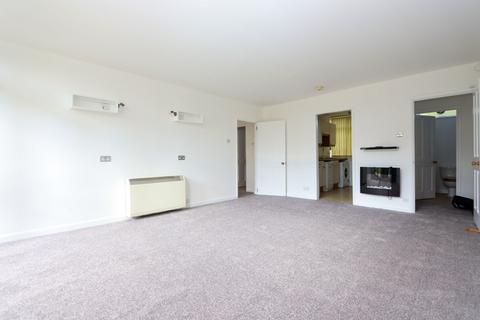 2 bedroom apartment to rent, Hartland Road, Epping CM16