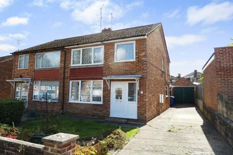 3 bedroom semi-detached house for sale, Hillview Crescent, Banbury