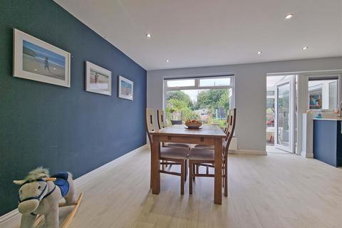 1129 Alcester Road South, Birmingham, B14 5TP