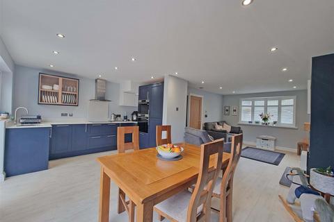 1129 Alcester Road South, Birmingham, B14 5TP