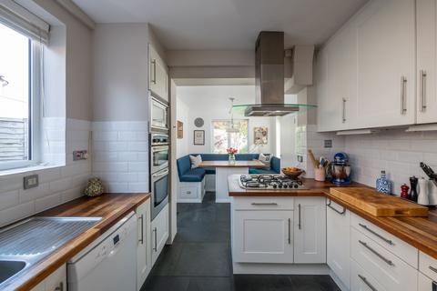 192 Sandcross Lane, Reigate, RH2 8HQ