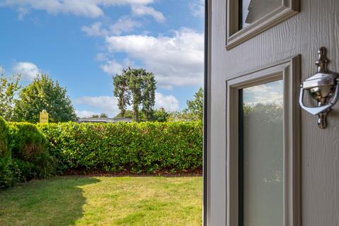 192 Sandcross Lane, Reigate, RH2 8HQ