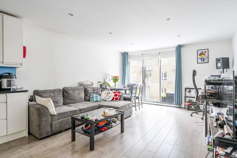 1 bedroom flat for sale, Narrow Street, Limehouse, London, E14