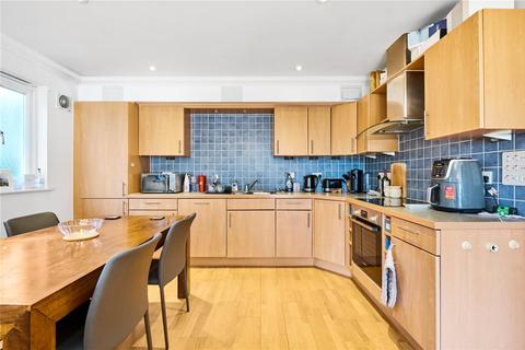 2 bedroom flat for sale, Balham High Road, London, SW17