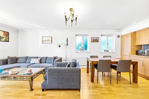 2 bedroom flat for sale, Balham High Road, London, SW17