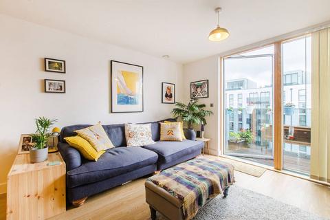 3 bedroom flat for sale, Thurston Road, Lewisham, London, SE13