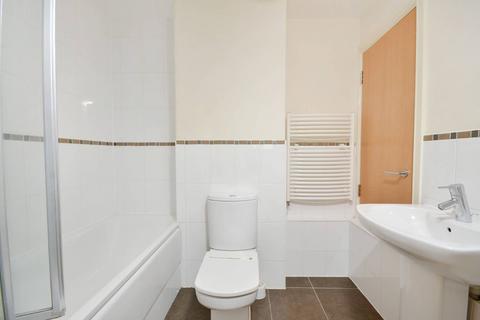 1 bedroom flat to rent, Goldsworth Road, Woking, GU21