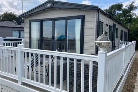 2 bedroom lodge for sale, Mersea Island Holiday Park A.B.I Beaumont, Colchester CO5