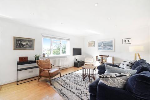 2 bedroom apartment for sale, Leighton Road, London, NW5