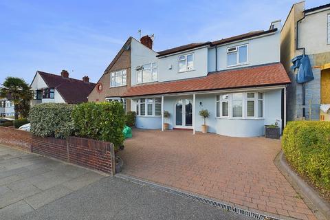 4 bedroom semi-detached house for sale, Willersley Avenue, Sidcup DA15